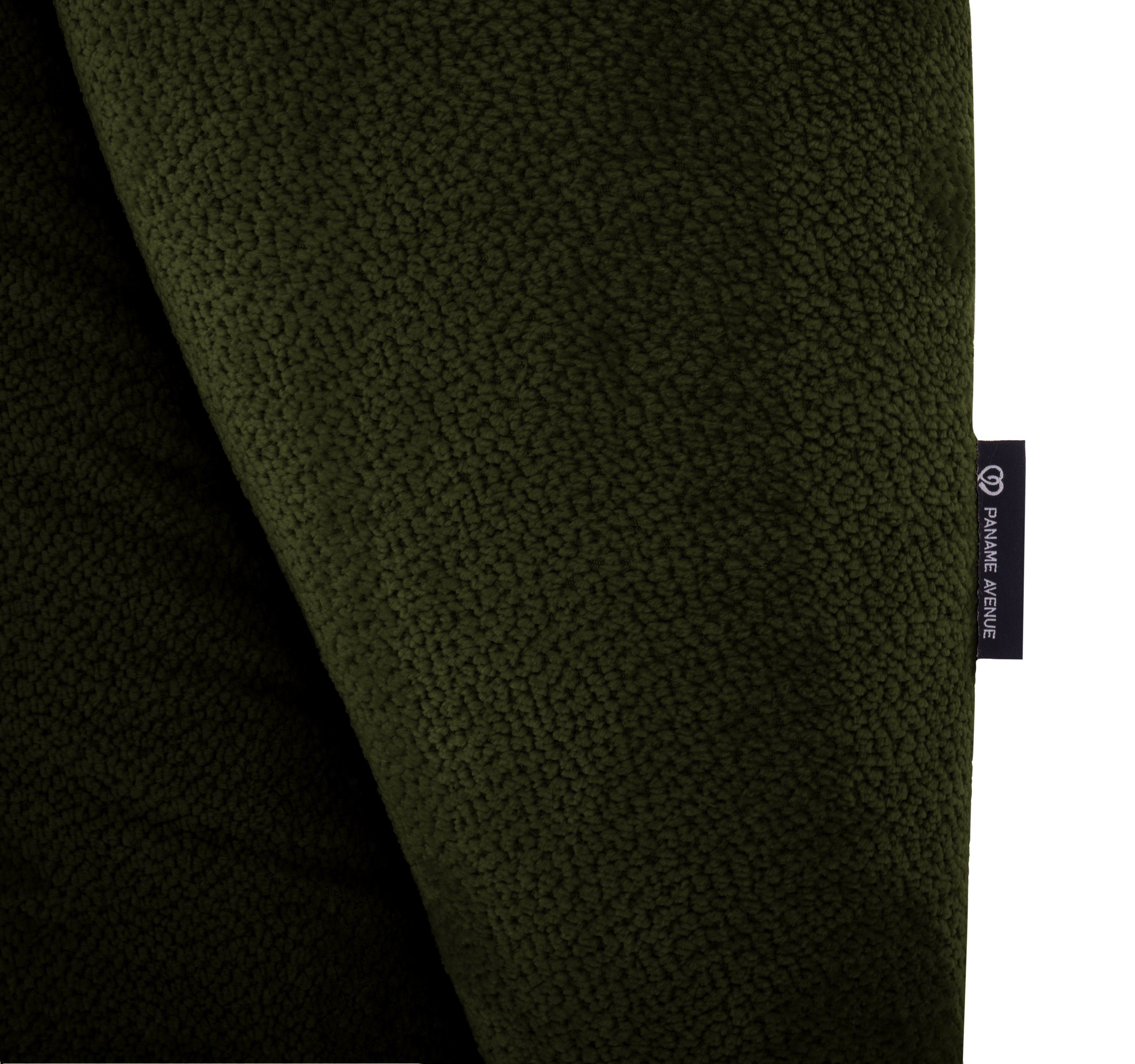 Canapé d’angle droit Caire en tissu chenille vert olive Paname Avenue, détail du label de la marque