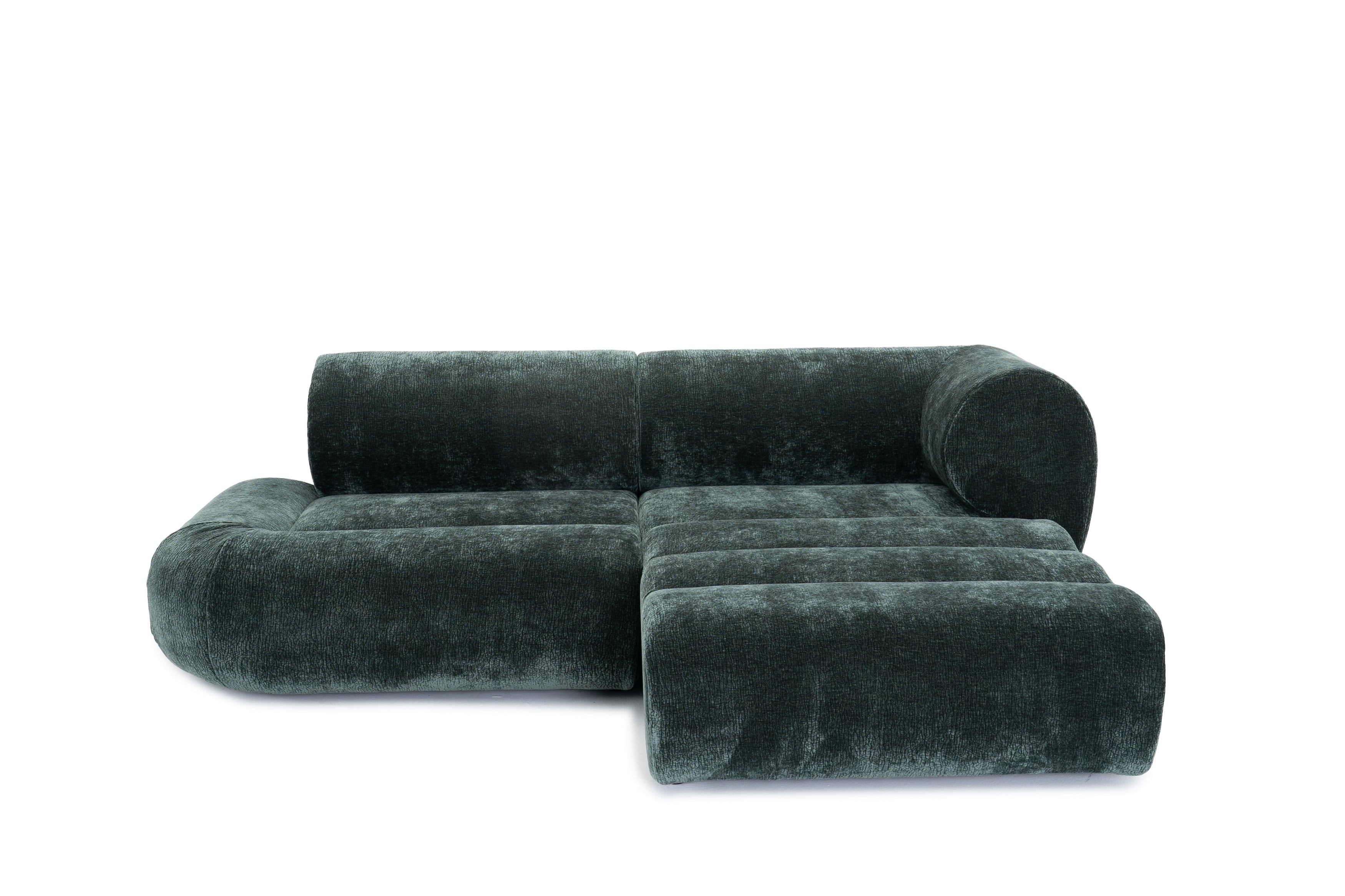 Canapé d’angle droit Saint-Denis en tissu chenille vert Paname Avenue, vue de face sur fond blanc