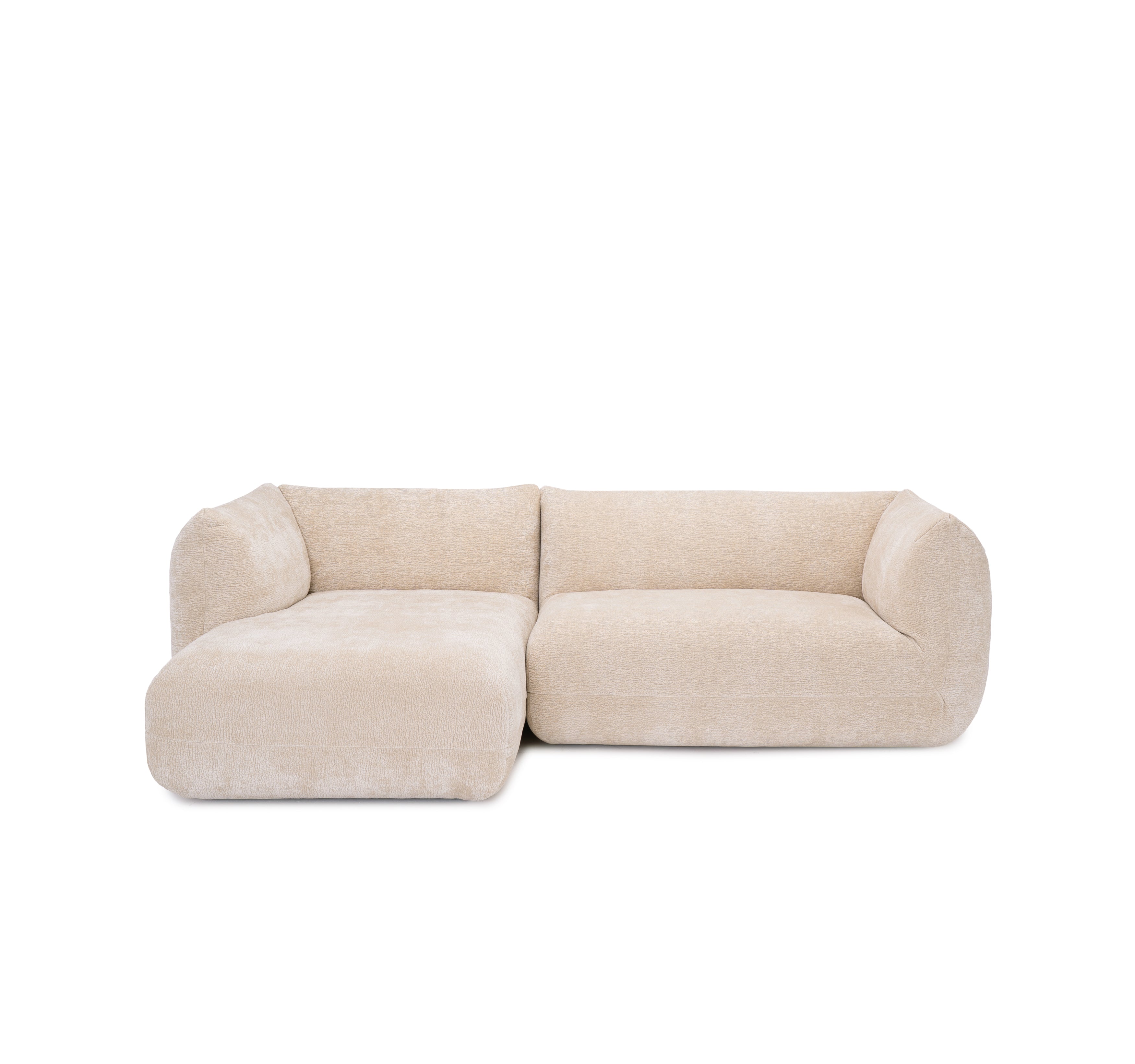 Canapé d’angle gauche Sainte-Croix en tissu chenille beige Paname Avenue, vue de face sur fond blanc