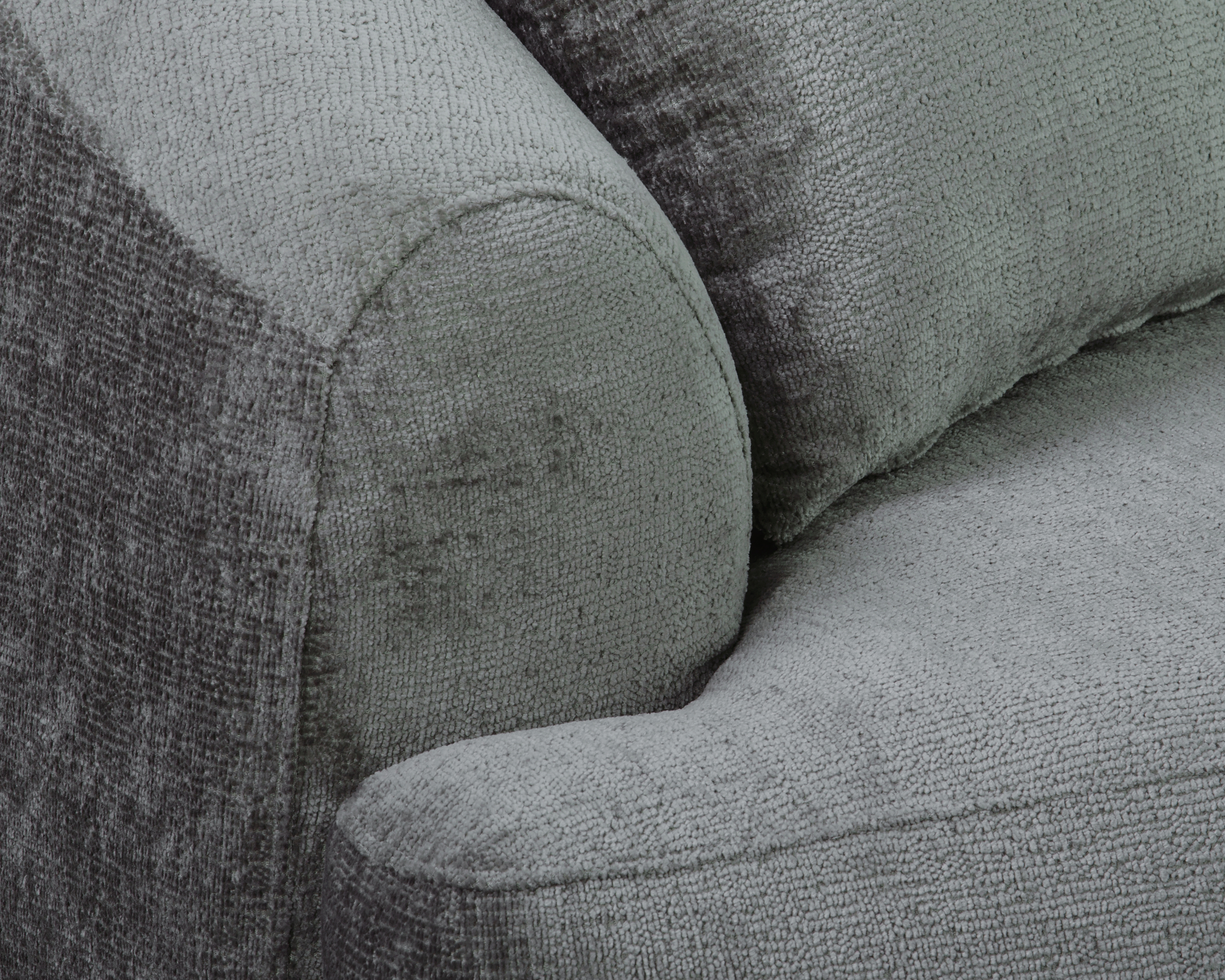 Canapé droit Calais en tissu chenille anthracite Paname Avenue, zoom sur l’accoudoir