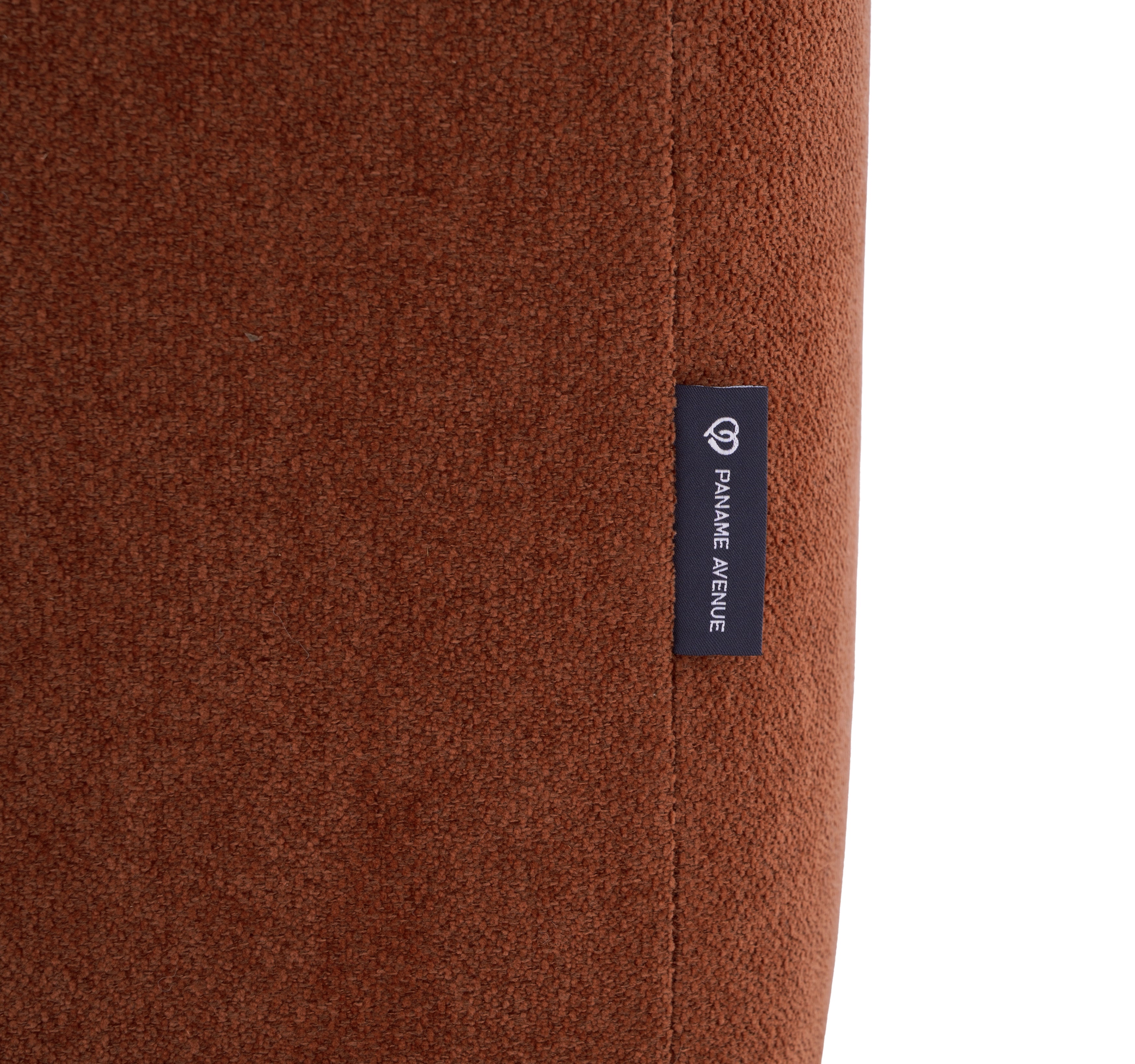 Canapé droit Seine en tissu chenille terracotta Paname Avenue, détail du label de la marque