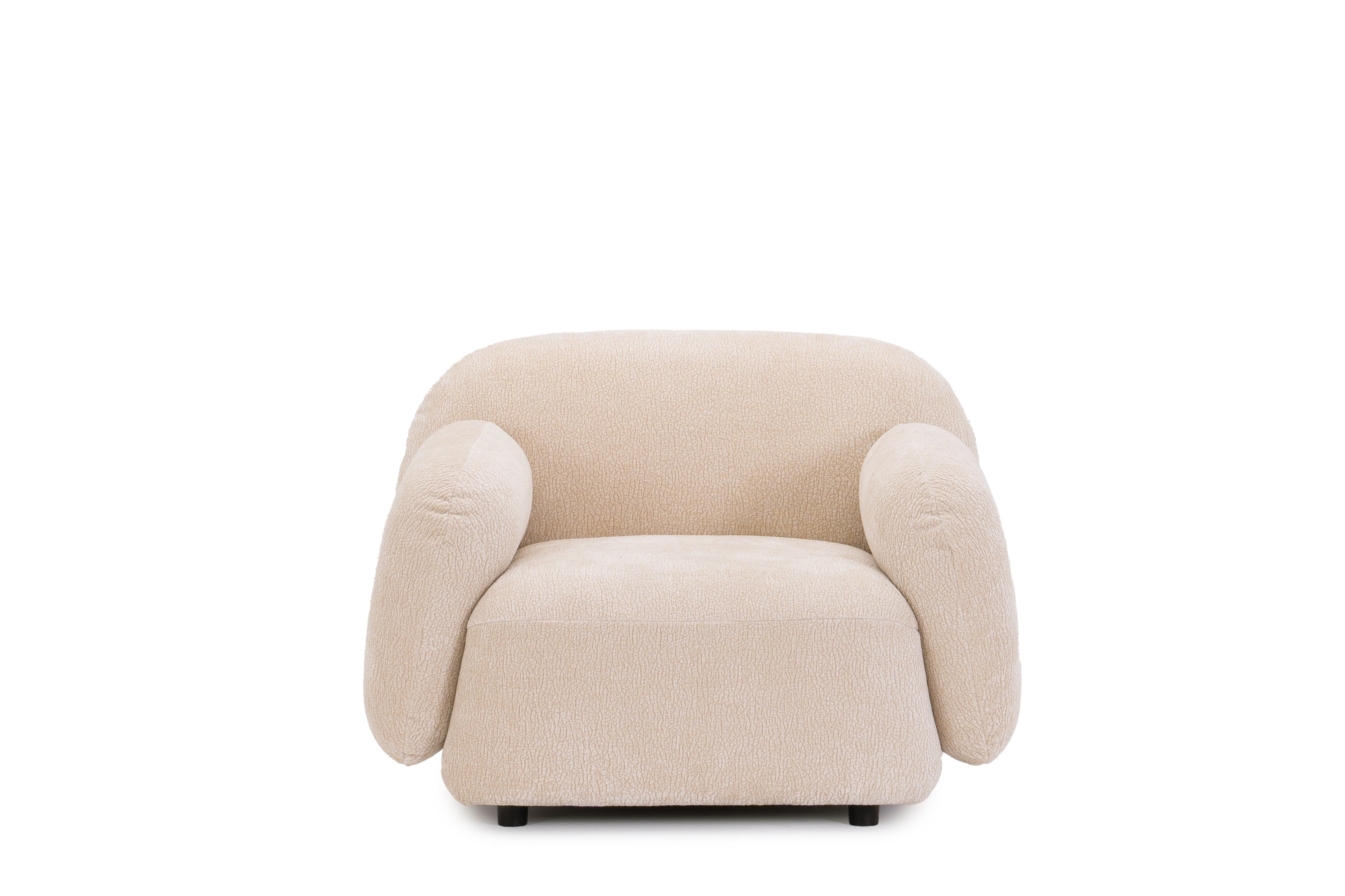 Fauteuil Fontaine en tissu chenille beige Paname Avenue, vue de face sur fond blanc