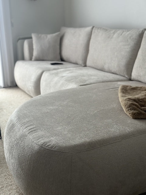 Canapé d'angle Lepic beige Paname Avenue - détail de la méridienne et du tissu chenille - retour client