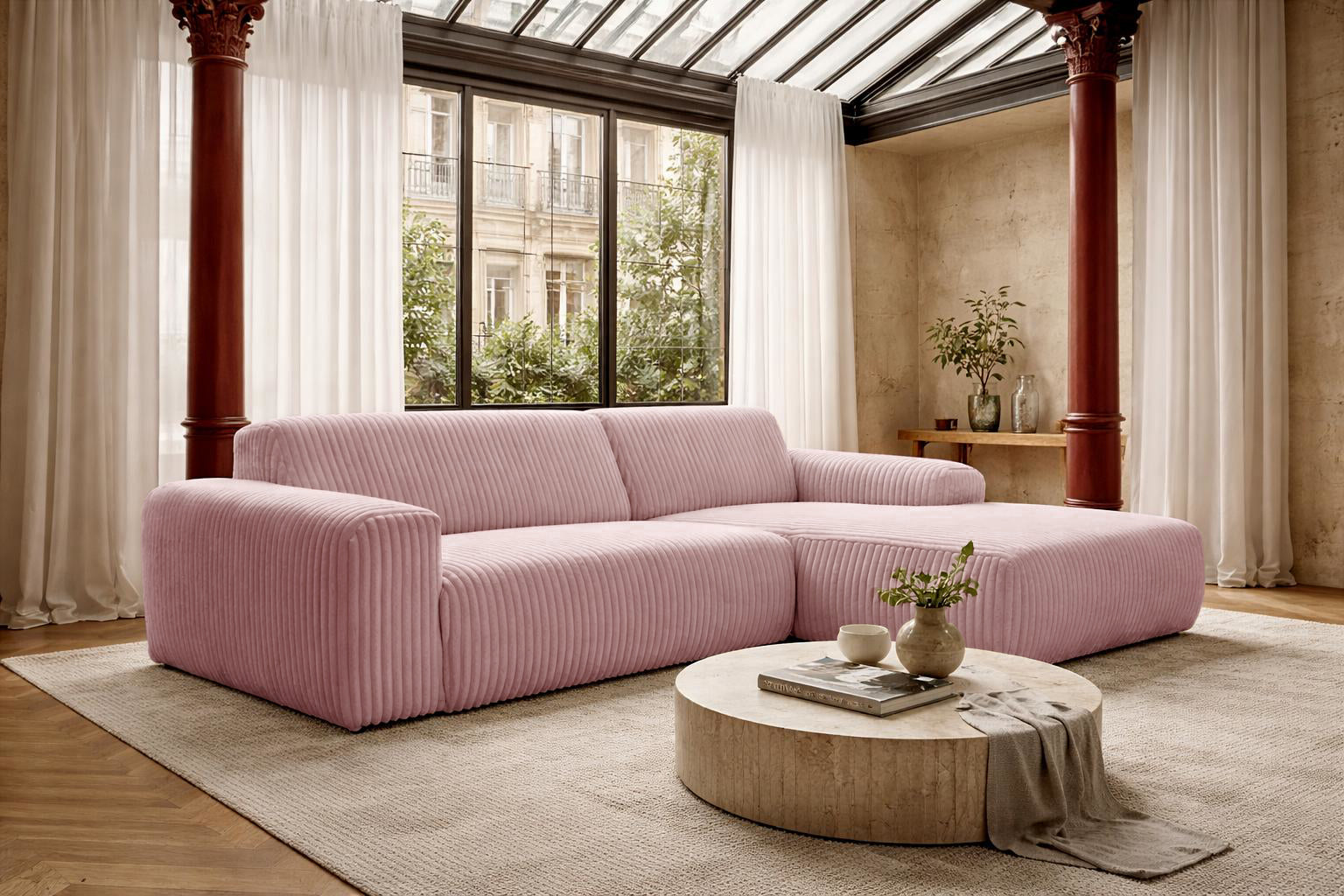 Canapé d’angle droit Bruxelles en tissu gros velours côtelé rose Paname Avenue, dans un décor inspire au quartier parisien