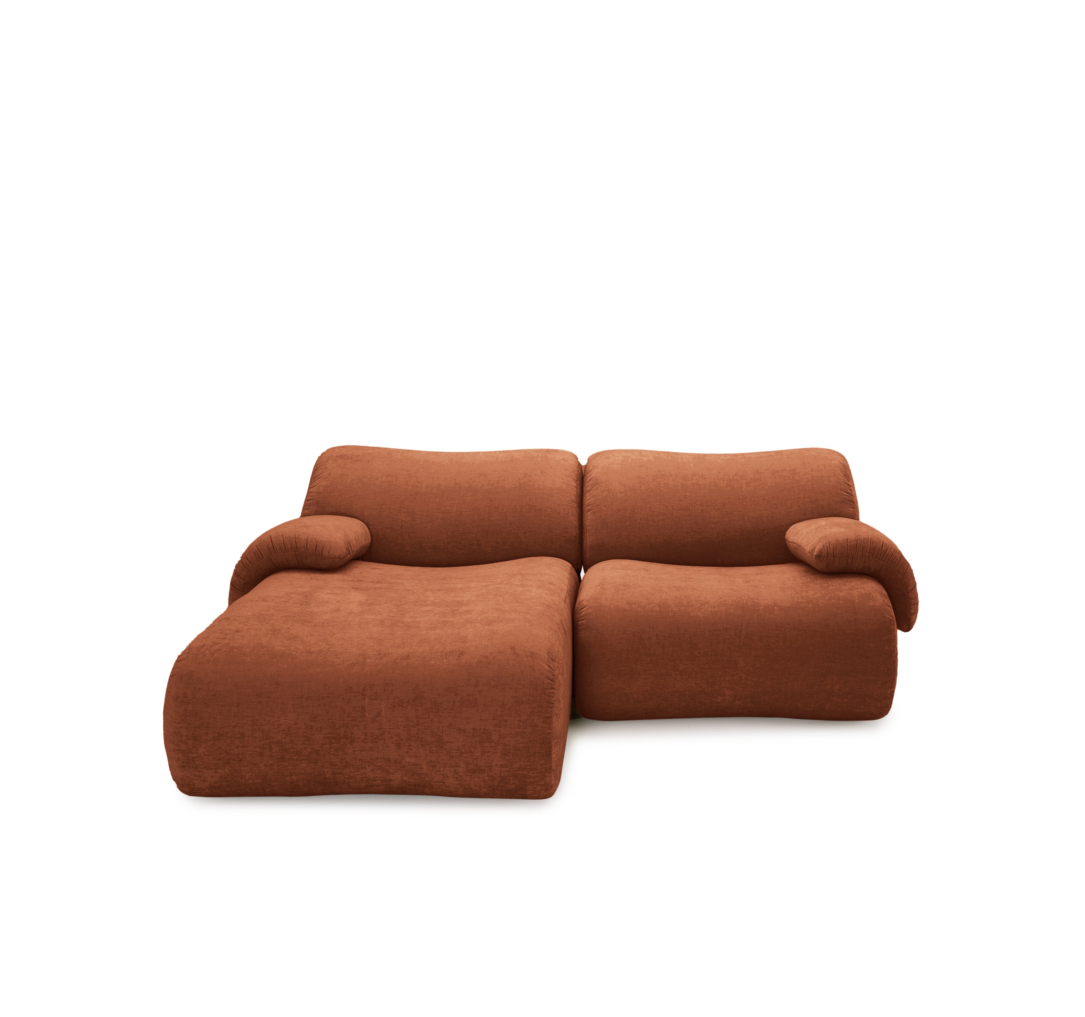 Canapé d’angle gauche Pot-de-Fer  en tissu chenille terracotta Paname Avenue, vue de face sur fond blanc
