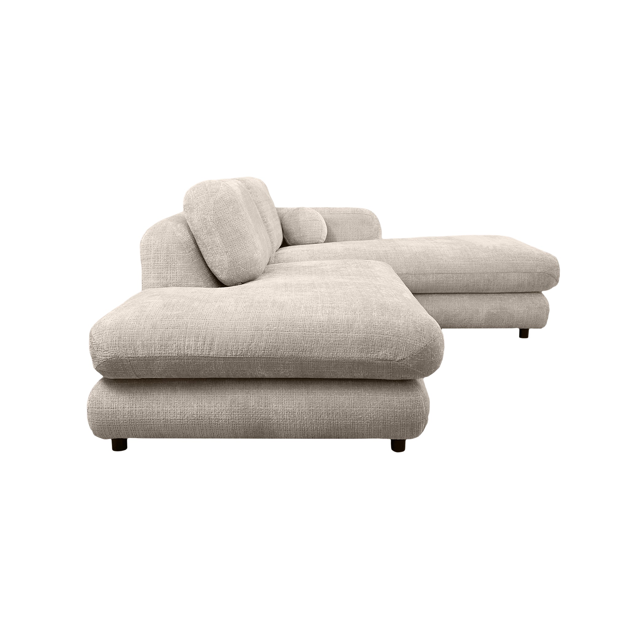Canapé d’angle droit Clef en tissu chenille beige Paname Avenue, vue de profil sur fond blanc