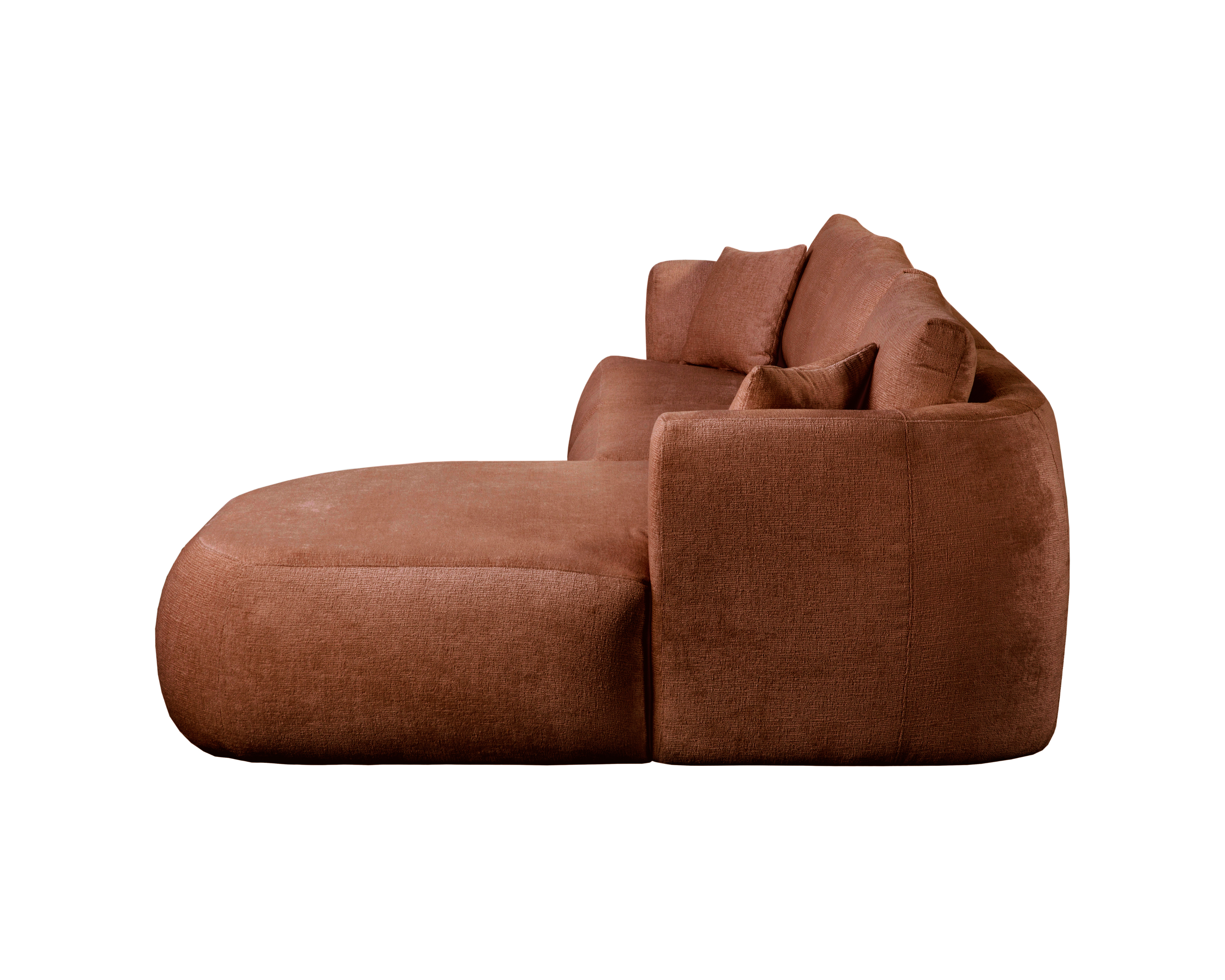 Canapé d’angle droit Lepic en tissu chenille terracotta Paname Avenue, vue de profil avec méridienne