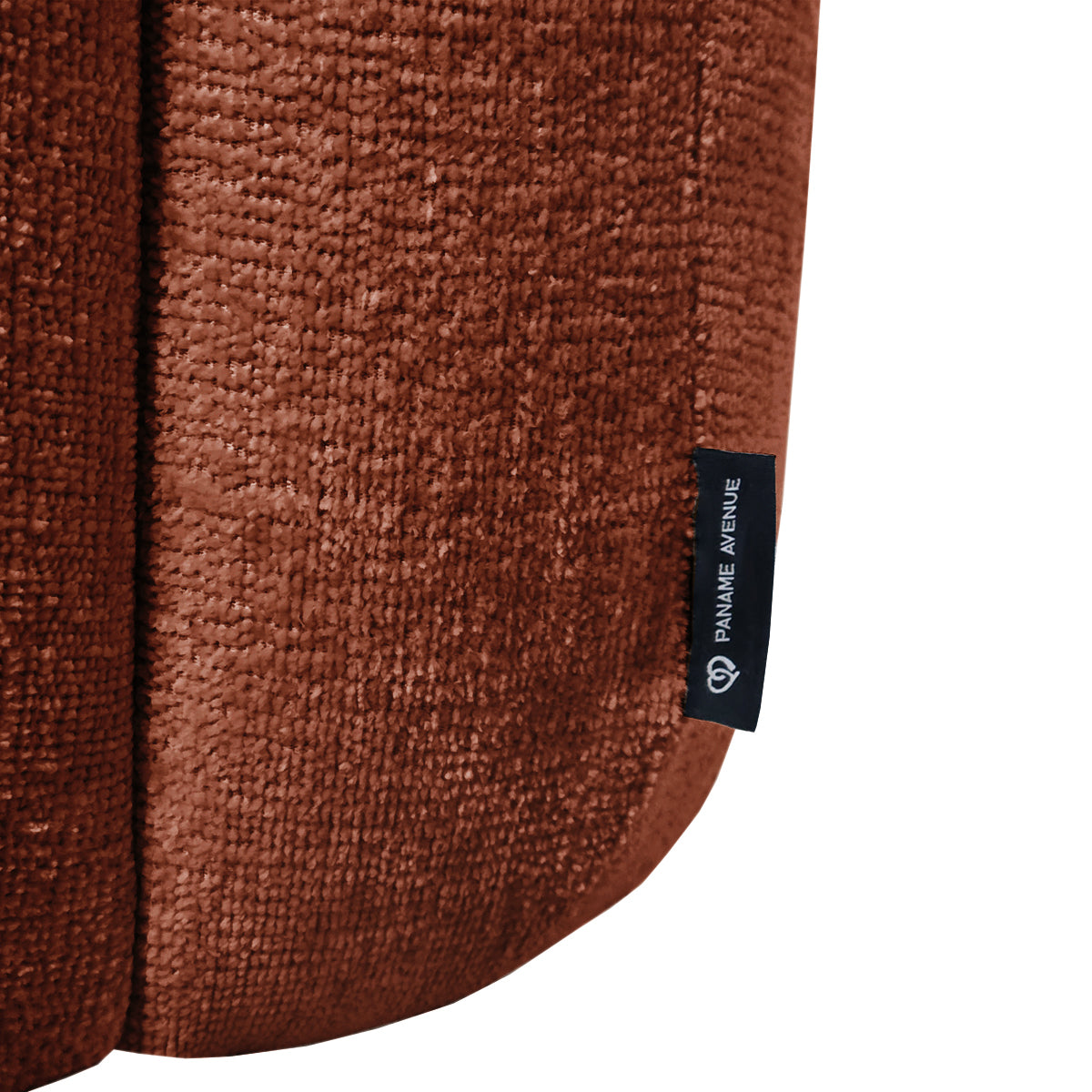 Canapé d’angle gauche Château d'eau en tissu chenille terracotta Paname Avenue, détail du label de la marque