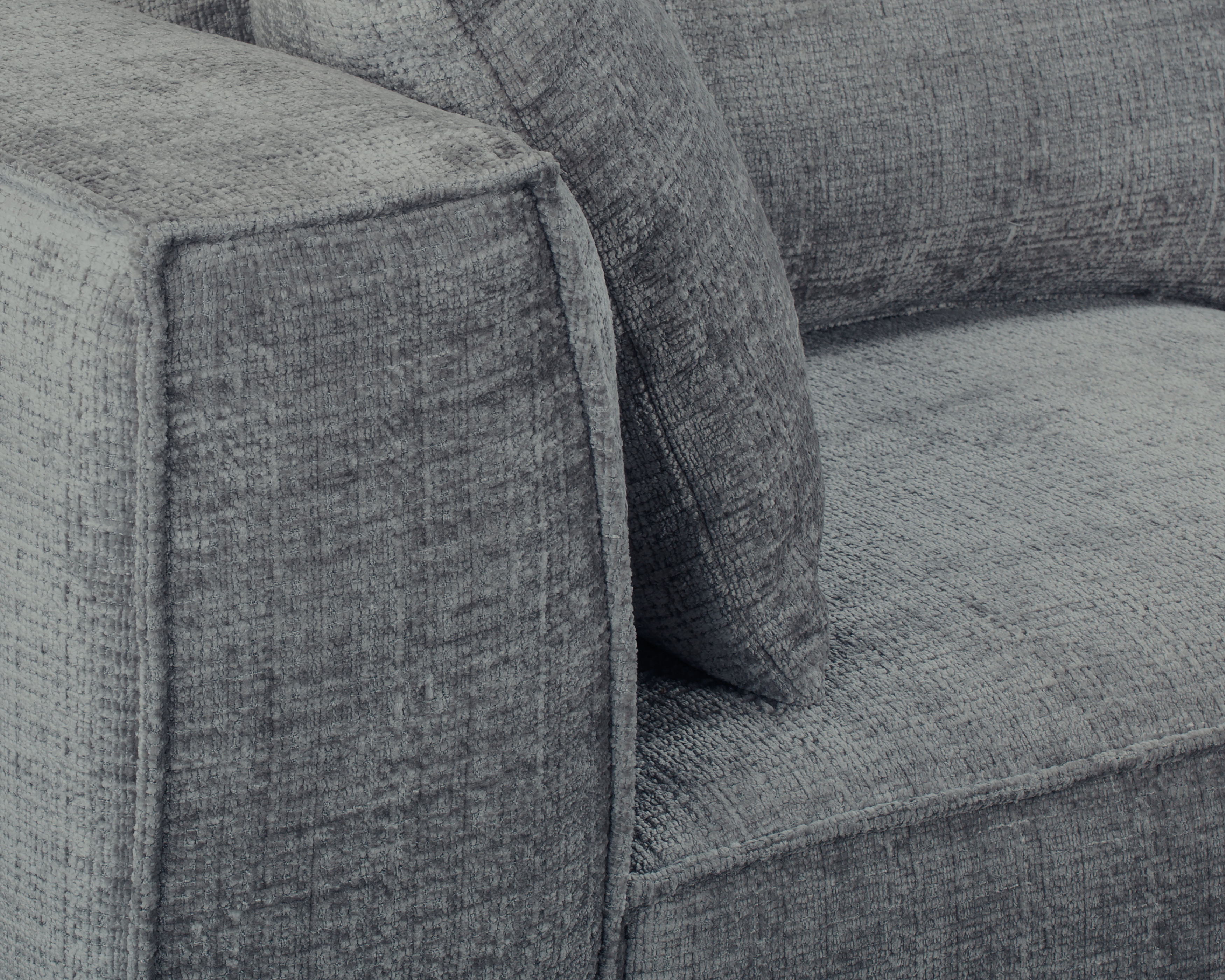 Canapé droit Abbesses en tissu chenille anthracite Paname Avenue, zoom sur l’accoudoir