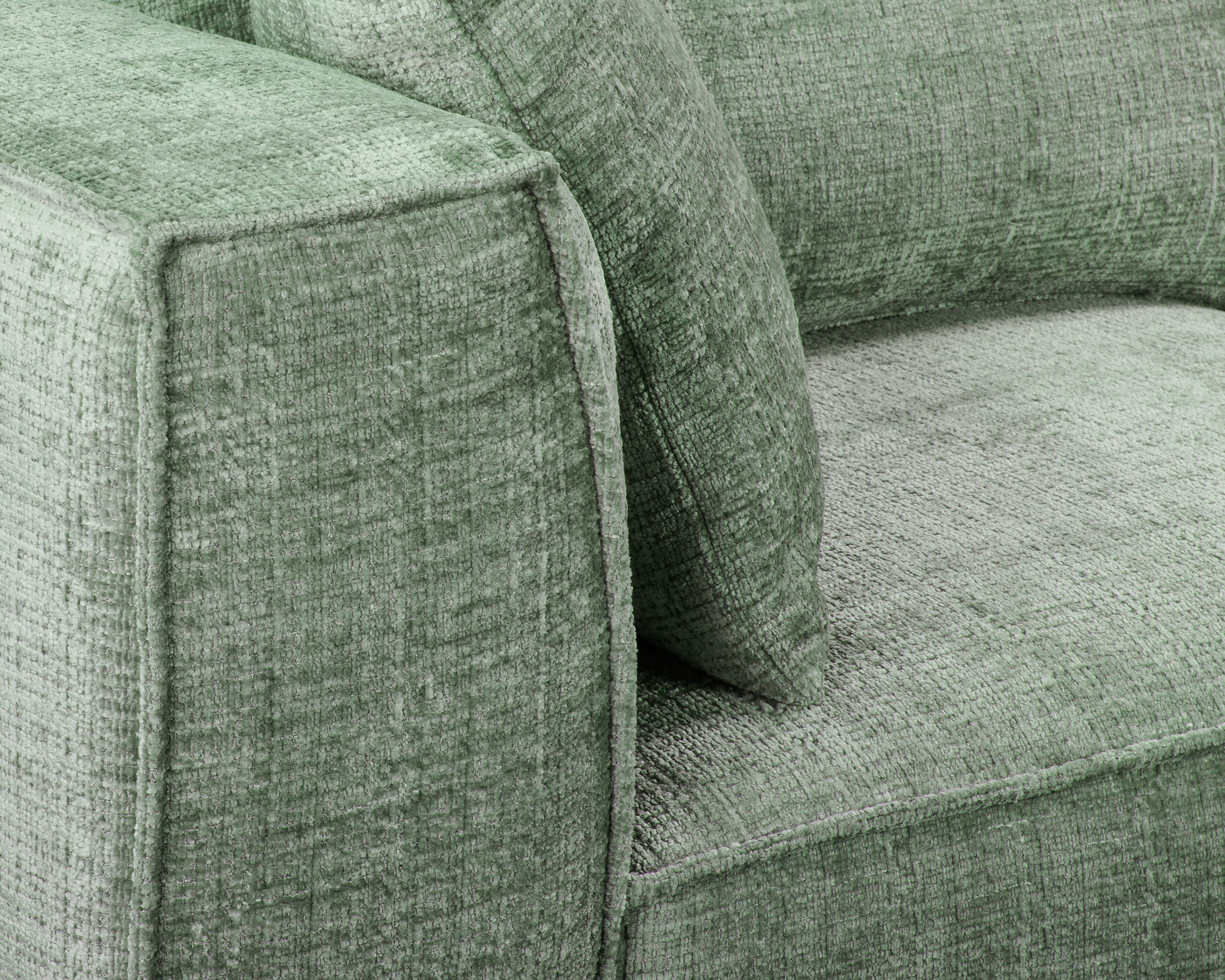 Canapé droit Abbesses en tissu chenille vert olive Paname Avenue, zoom sur l’accoudoir