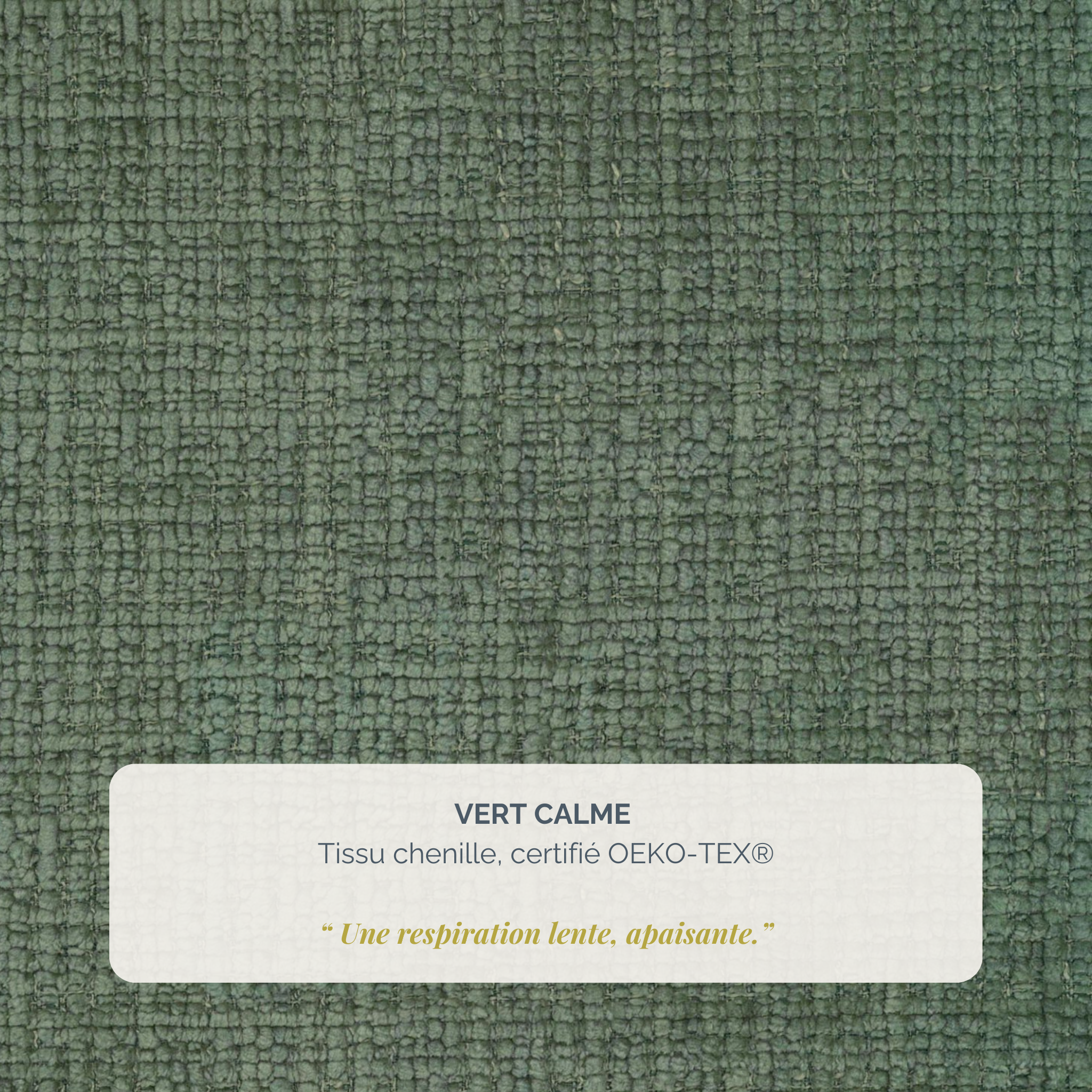 Canapé droit Abbesses en tissu chenille vert olive Paname Avenue, détail de la texture du revêtement