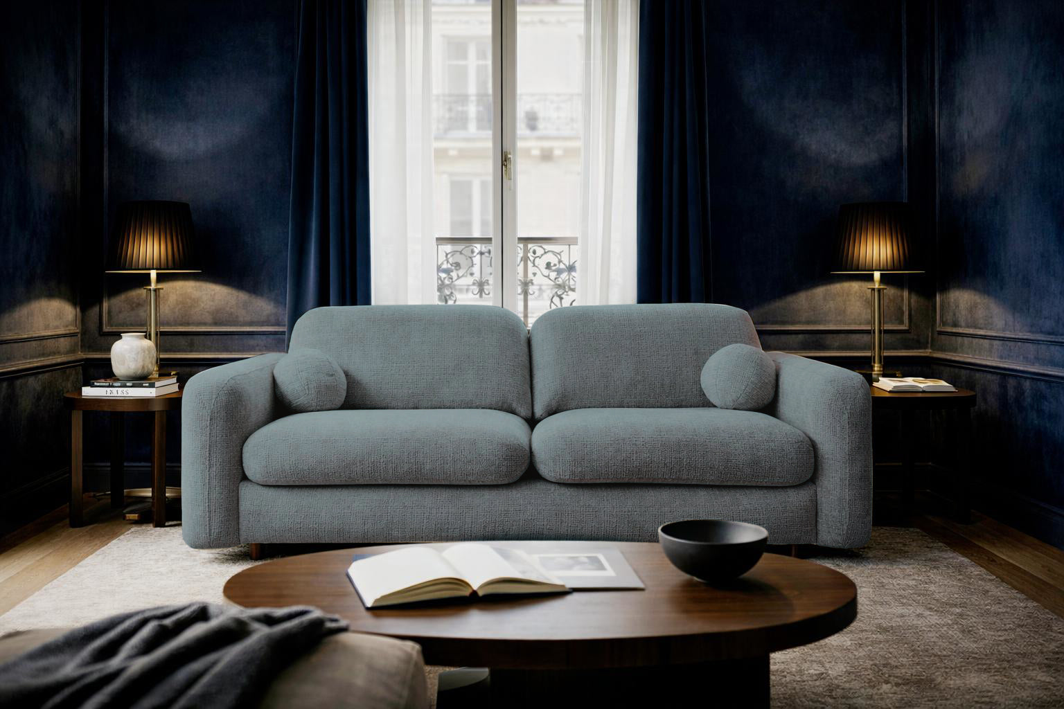 Canapé droit Duperré en tissu chenille anthracite Paname Avenue, dans un décor inspire au quartier parisien