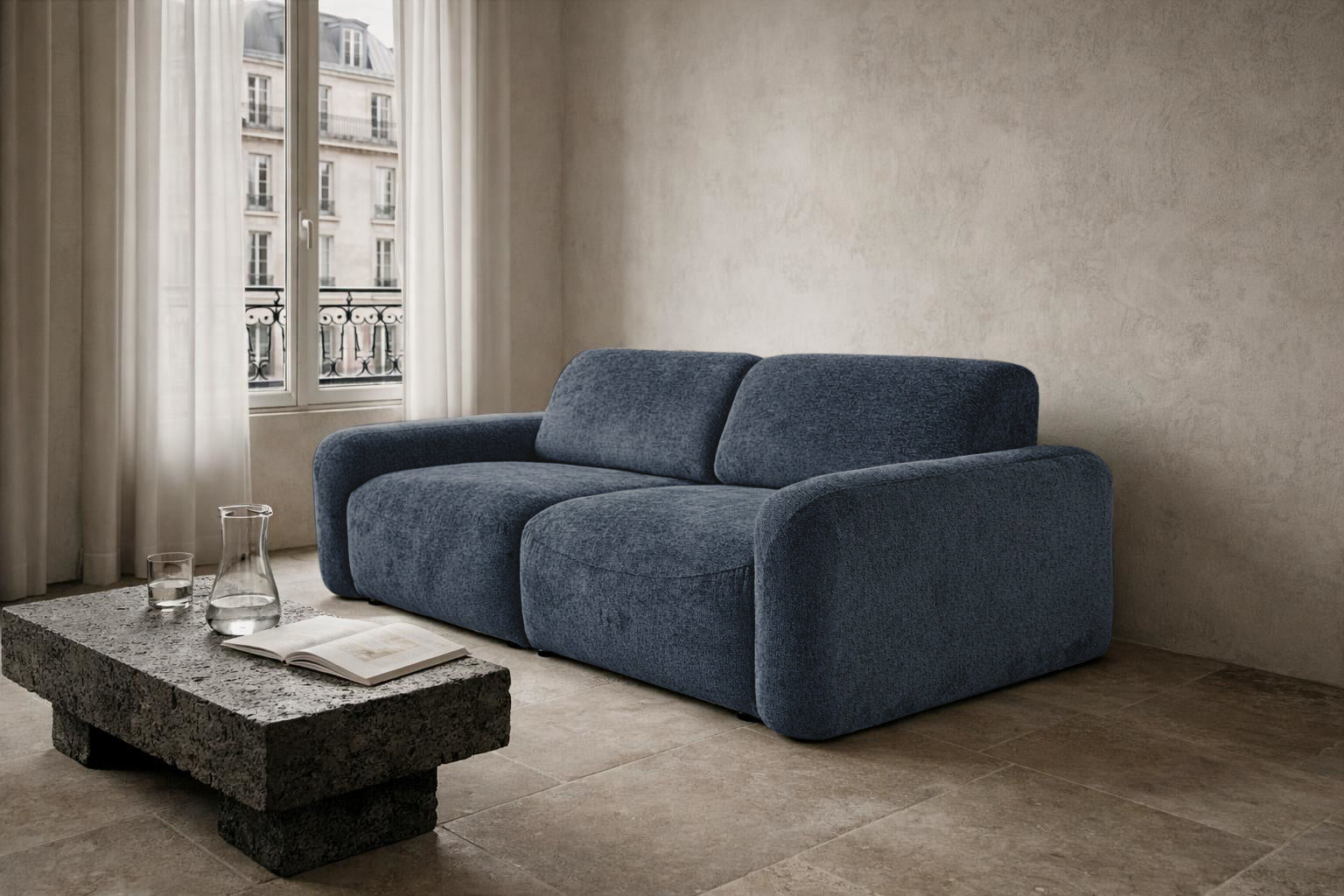 Canapé droit Estrapade en tissu chenille bleu Paname Avenue, dans un décor inspire au quartier parisien