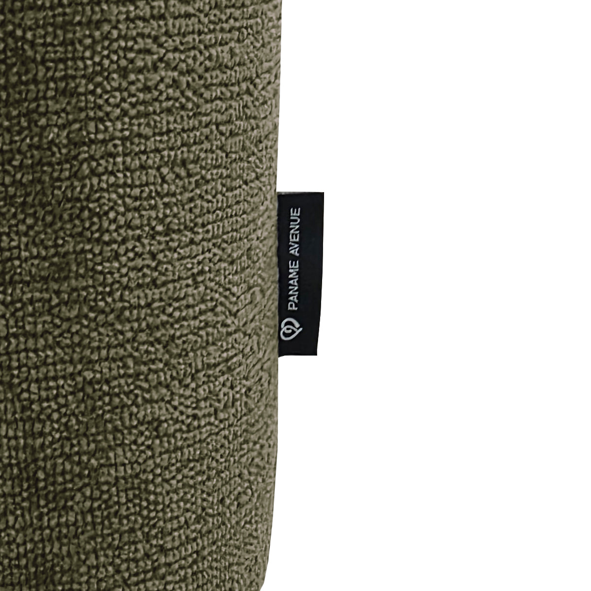 Canapé droit Estrapade en tissu chenille vert olive Paname Avenue, détail du label de la marque