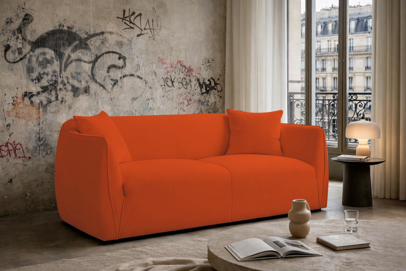 Canapé droit Faubourg Saint-Martin en tissu velours lisse terracotta Paname Avenue, dans un décor inspire au quartier parisien