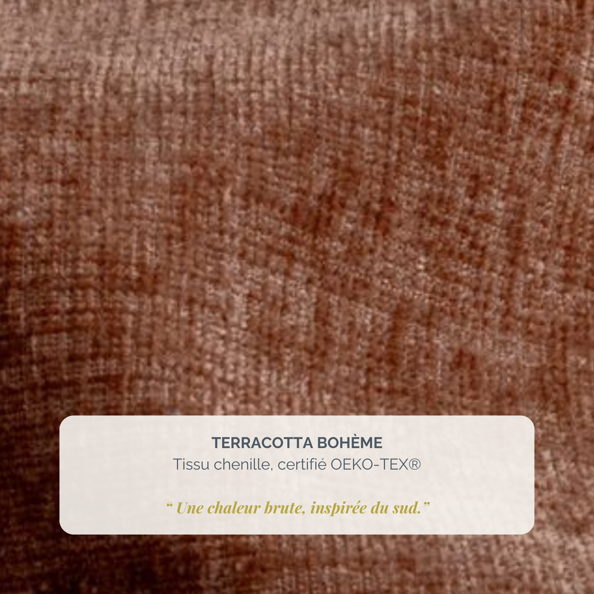 Canapé droit Gabrielle en tissu chenille terracotta Paname Avenue, détail de la texture du revêtement