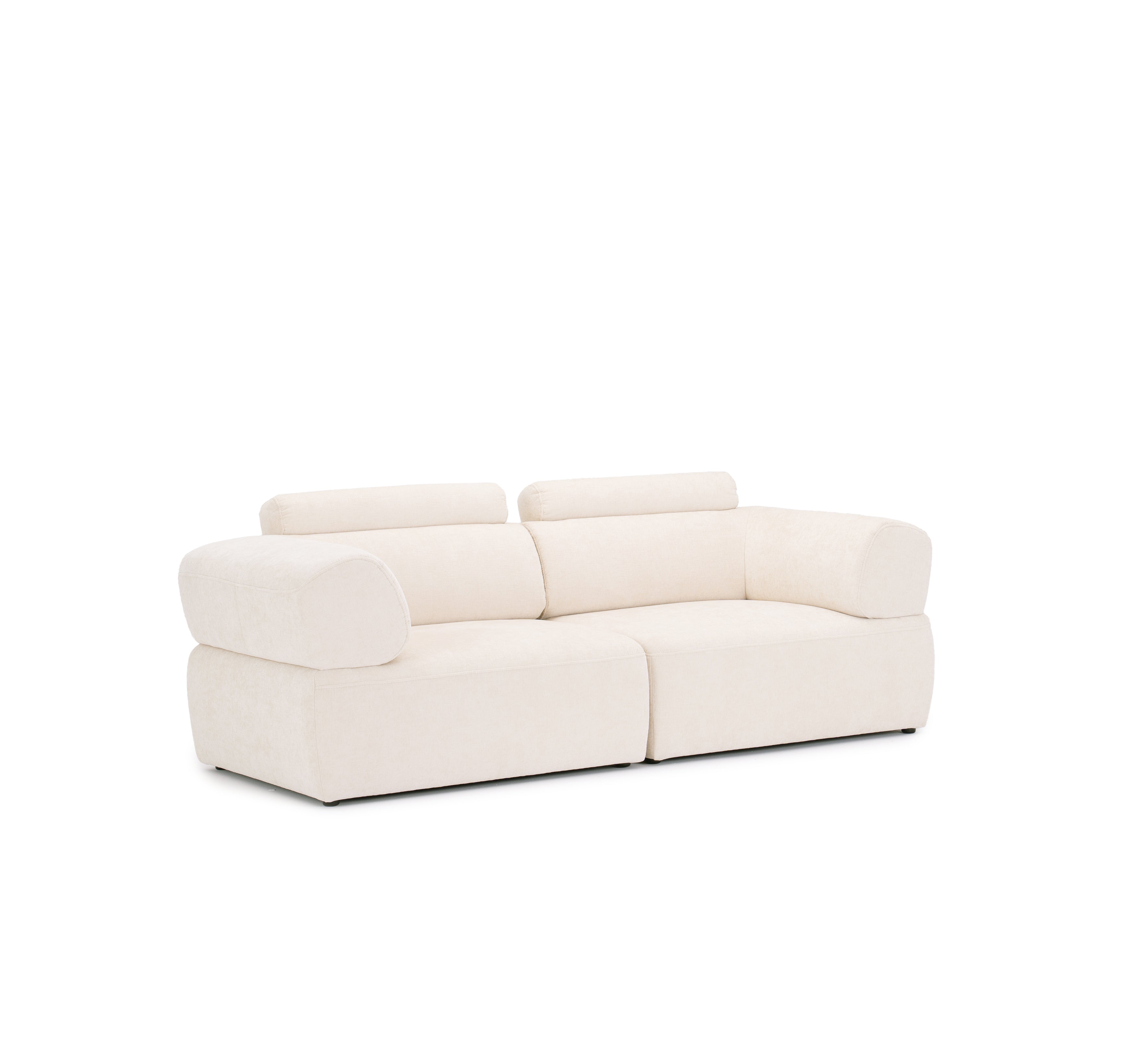 Canapé droit Réaumur en tissu chenille beige Paname Avenue, vue trois-quarts sur fond blanc