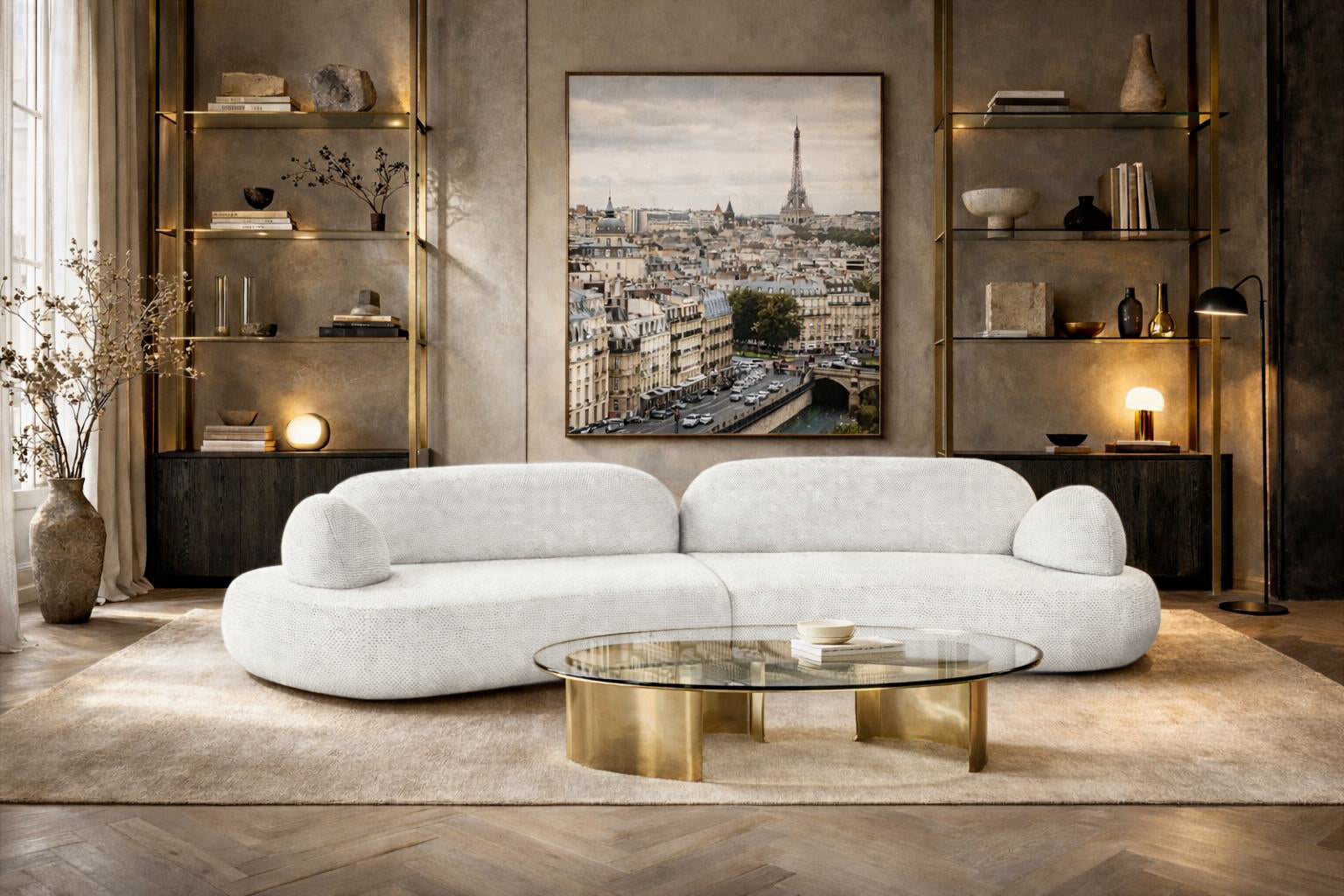Canapé droit Sédaine blanc en tissu bouclé dans un salon avec décoration inspirée de Paris et vue sur la tour Eiffel