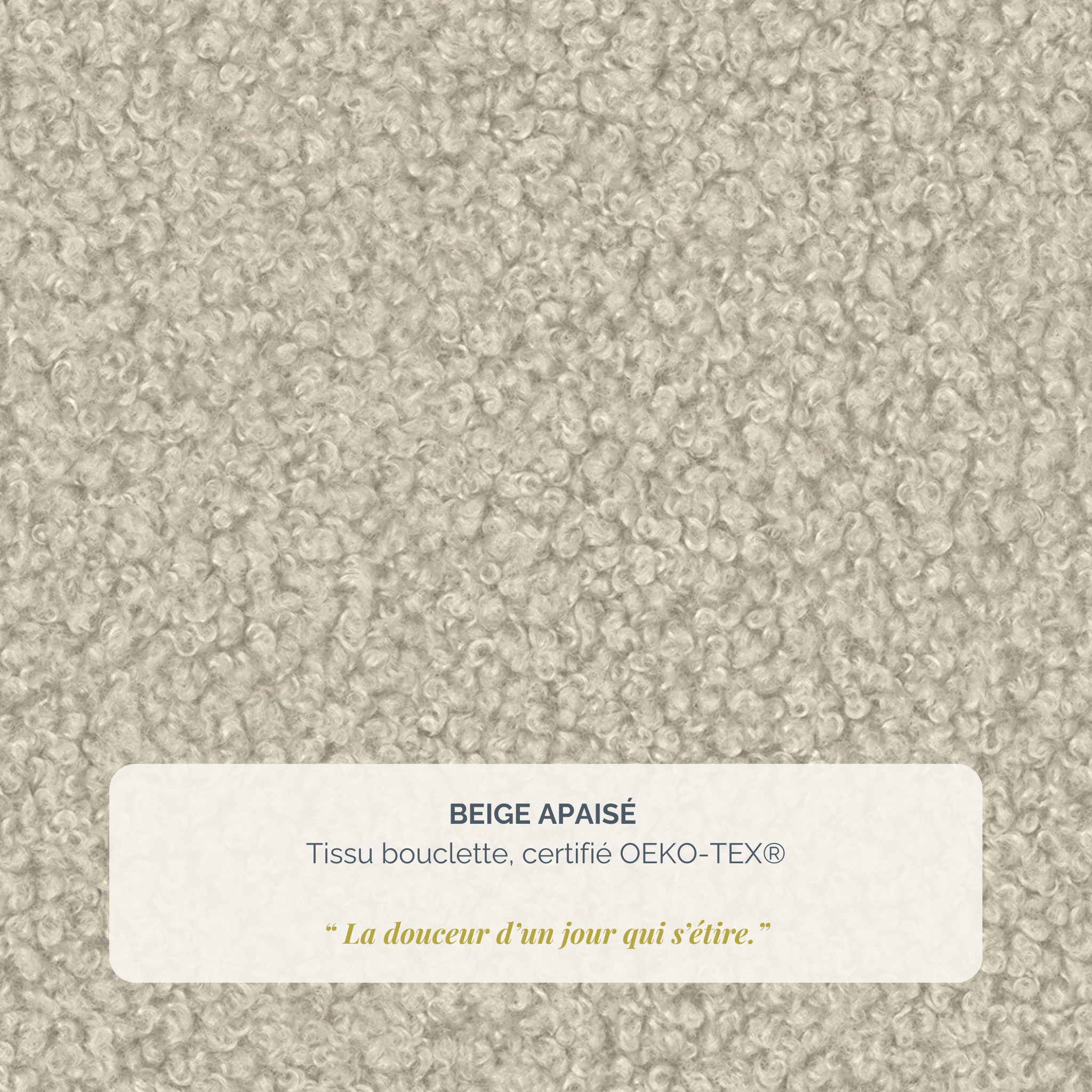Fauteuil Louvre en tissu bouclette beige Paname Avenue, détail de la texture du revêtement