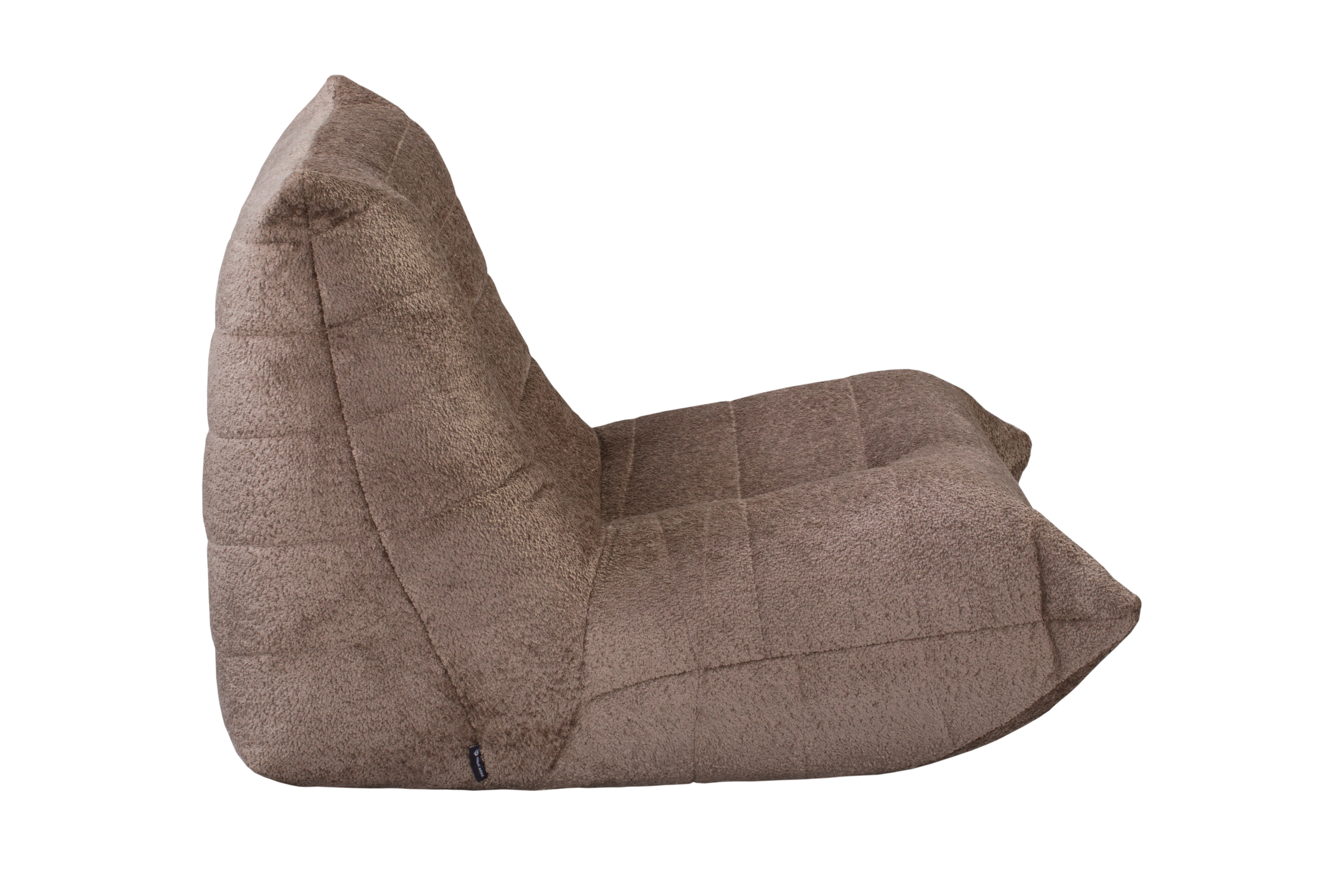 Fauteuil Moret en tissu chenille taupe Paname Avenue, vue de profil sur fond blanc