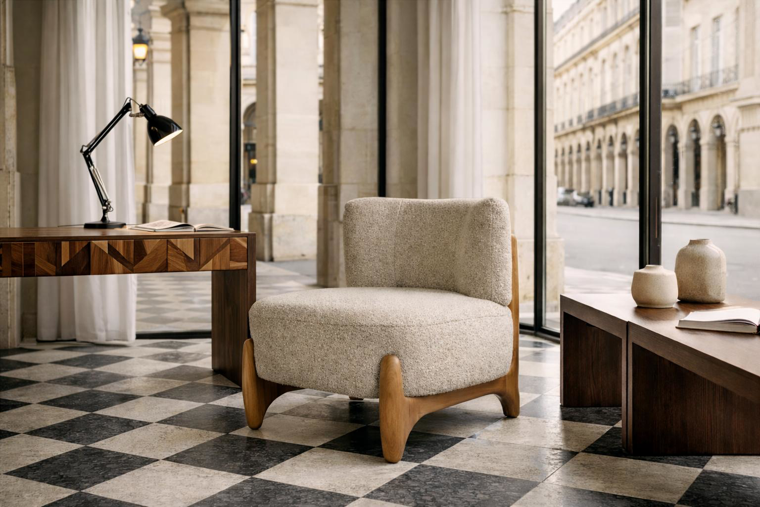 Fauteuil Rivoli en tissu bouclette beige Paname Avenue, dans un décor inspire au quartier parisien
