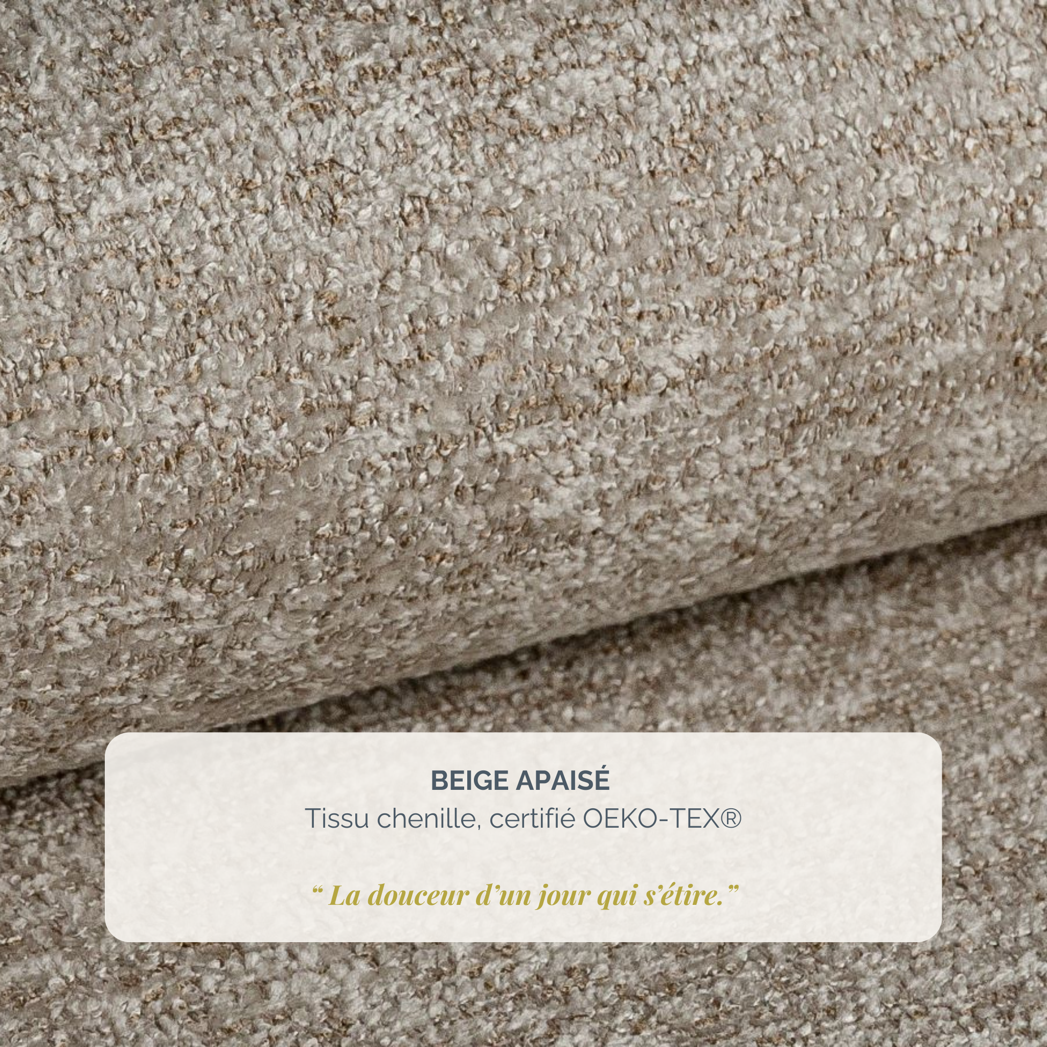 Lit Jacob 140x200 en tissu chenille beige Paname Avenue, détail de la texture du revêtement