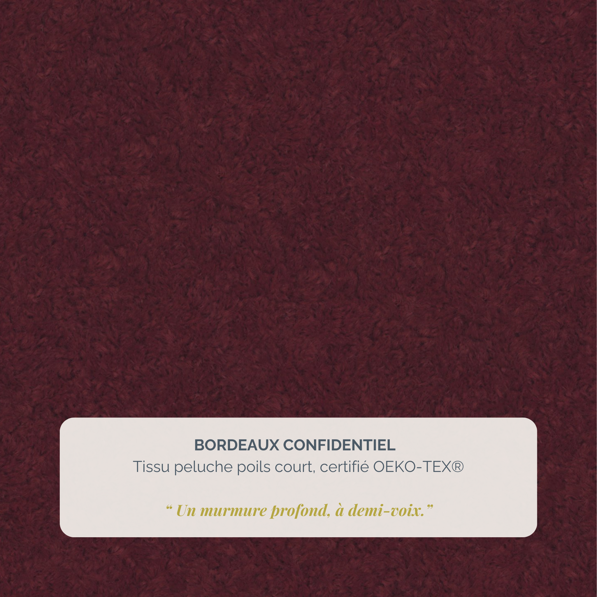 Lit Ravignan 140x200 en tissu peluche poil court bordeaux Paname Avenue, détail de la texture du revêtement