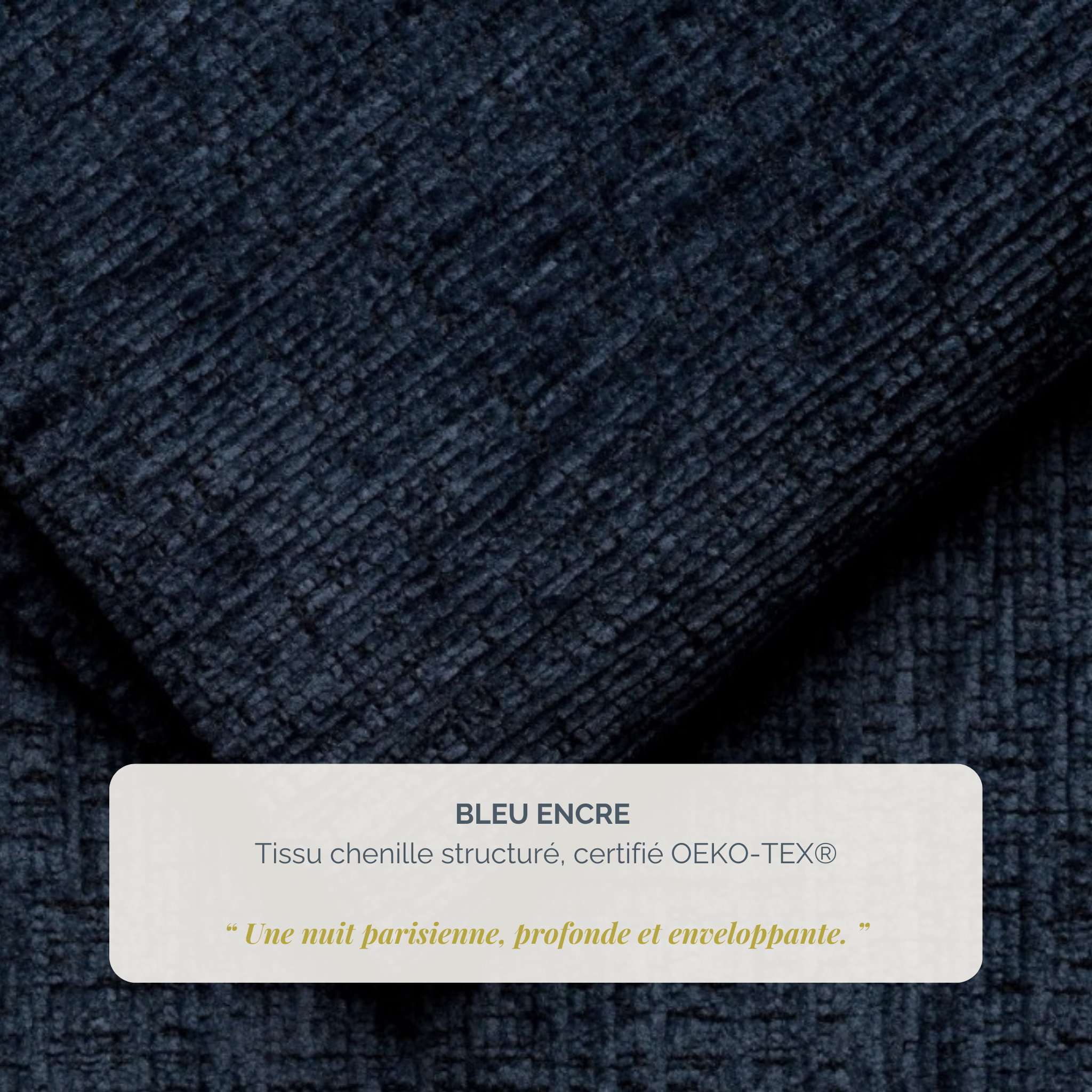 Lit coffre Gravilliers 160x200 cm en tissu chenille bleu Paname Avenue, détail de la texture du revêtement