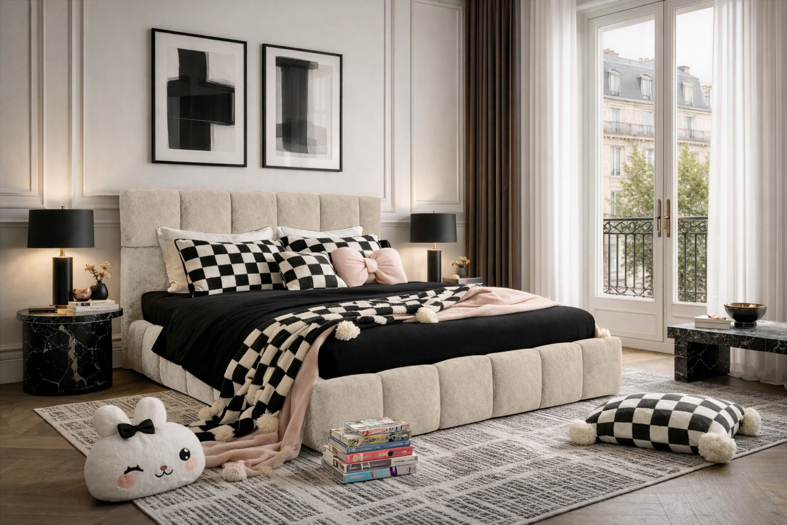 Lit coffre Steinkerque en tissu peluche à poil long beige Paname Avenue dans un décor inspiré du quartier parisien