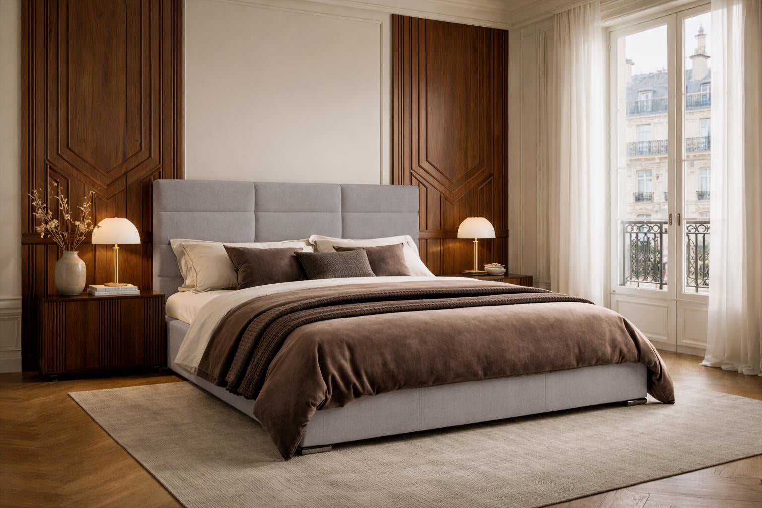 Lit Victor Masse Paname Avenue dans une chambre parisienne avec boiseries 