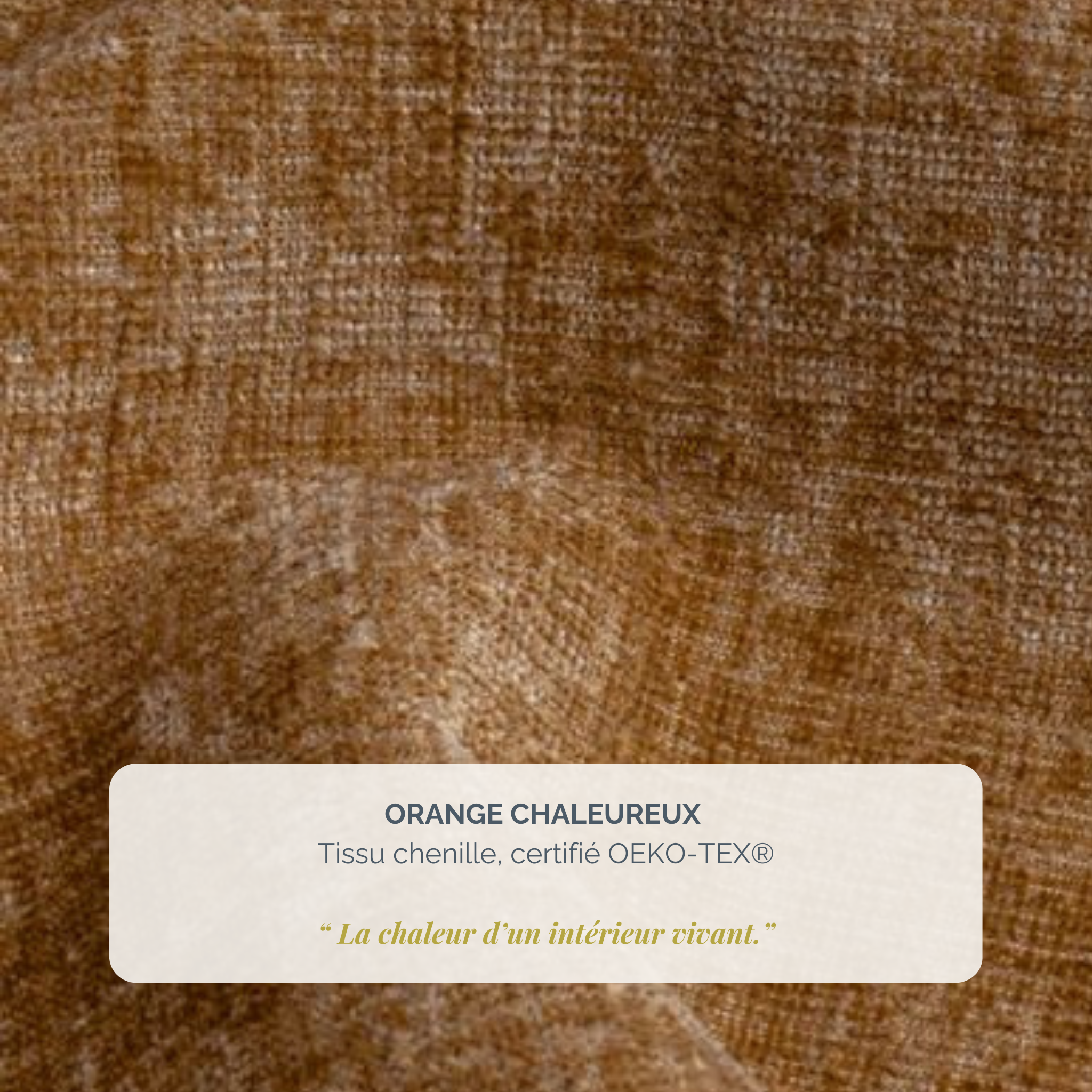 Pouf Douai en tissu chenille orange Paname Avenue, détail de la texture du revêtement
