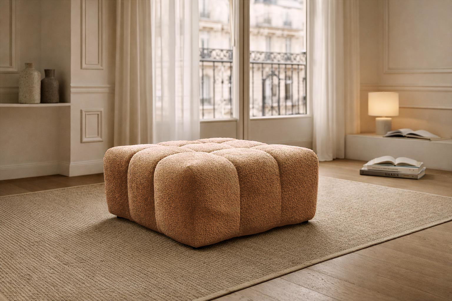 Pouf Taylor en tissu bouclette terracotta Paname Avenue, dans un décor inspire au quartier parisien