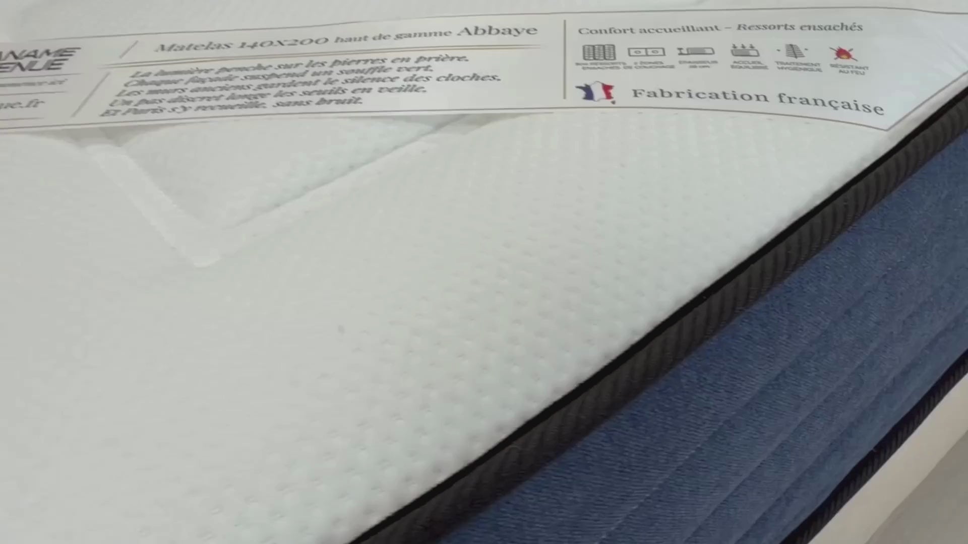 Vidéo du tissu chenille du matelas Abbaye de Paname Avenue