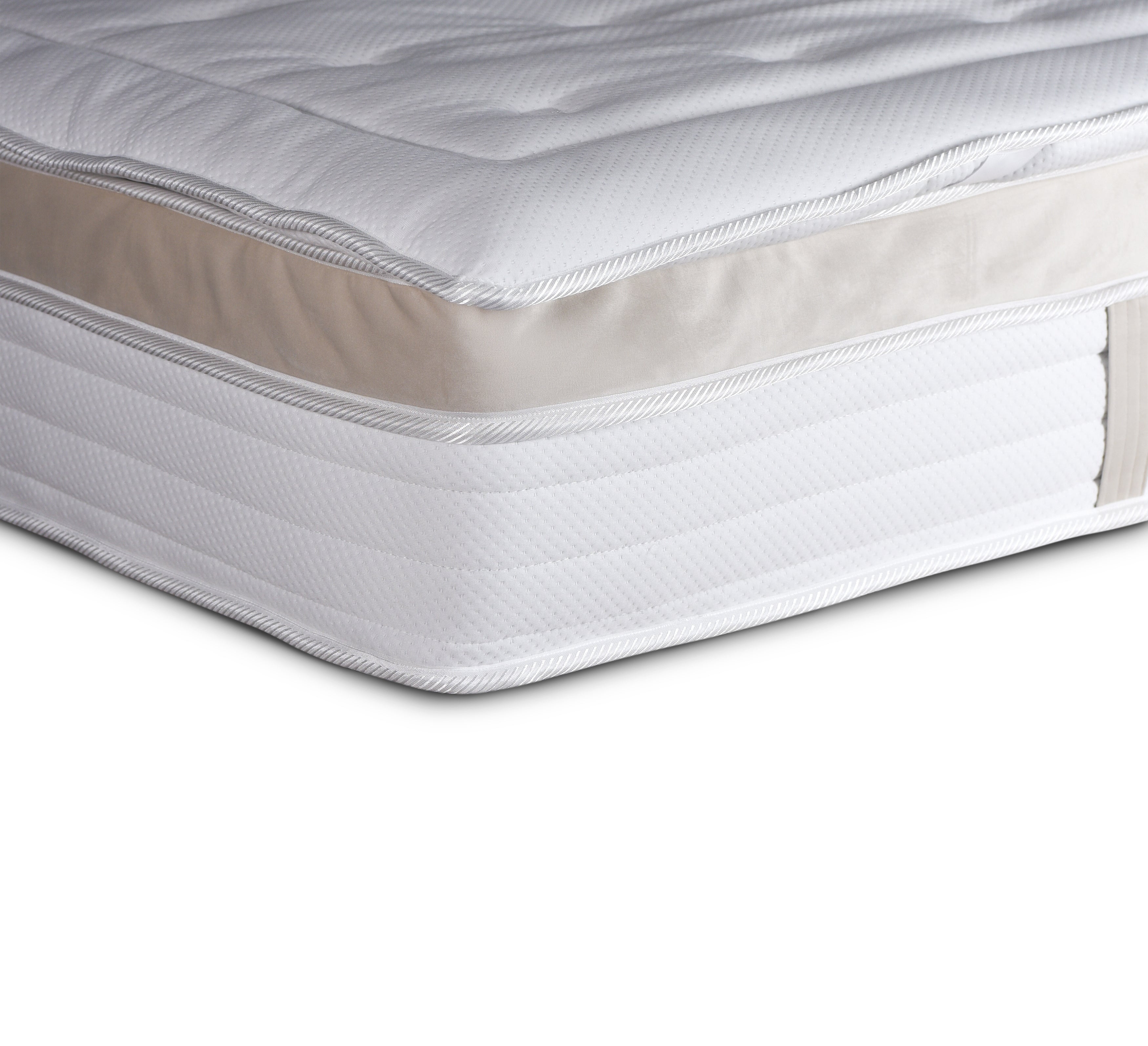 Zoom coin du surmatelas 140x200cm Trésor de 5cm en mousse ouate de 35kg/m3 de chez Paname Avenue sur fond blanc